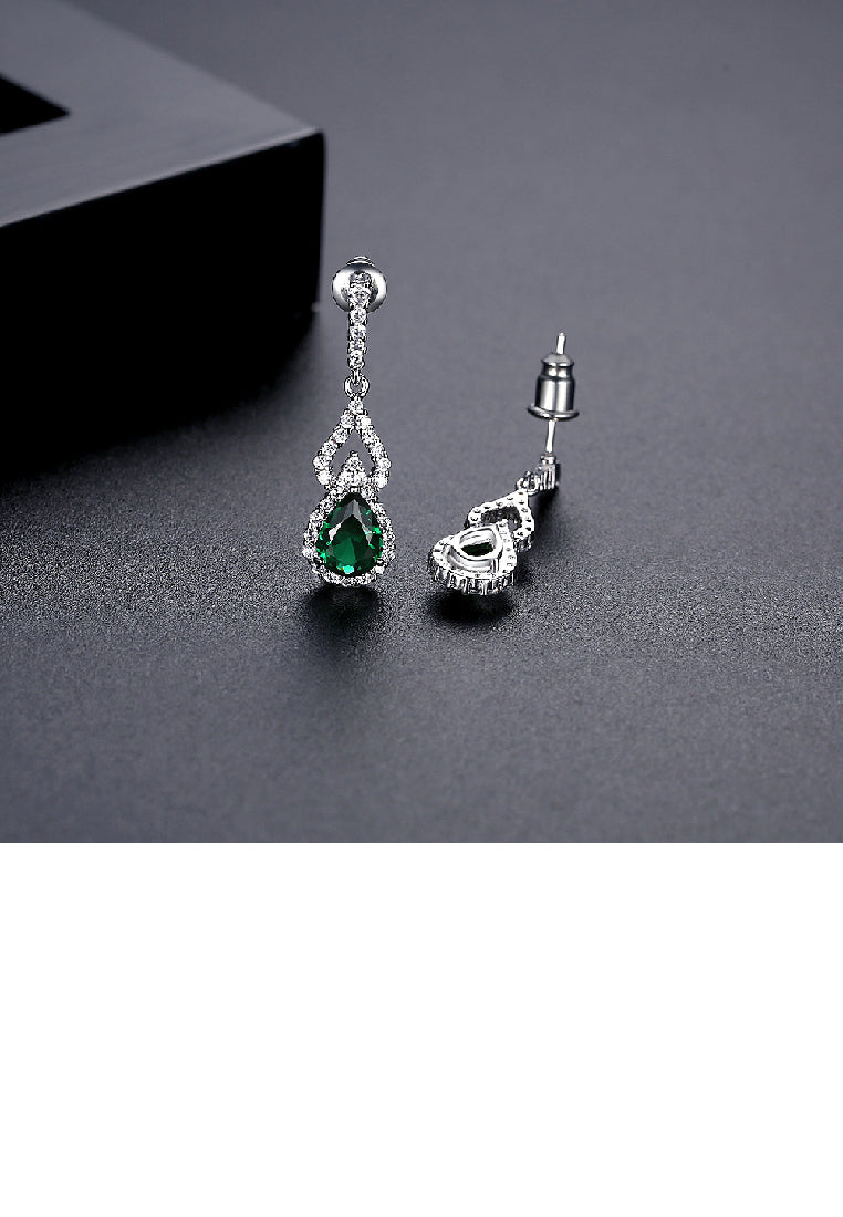 Elegant Temperament Geometric Water Drop Shape Long Earrings with Green Cubic Zirconia - Luxurious Look