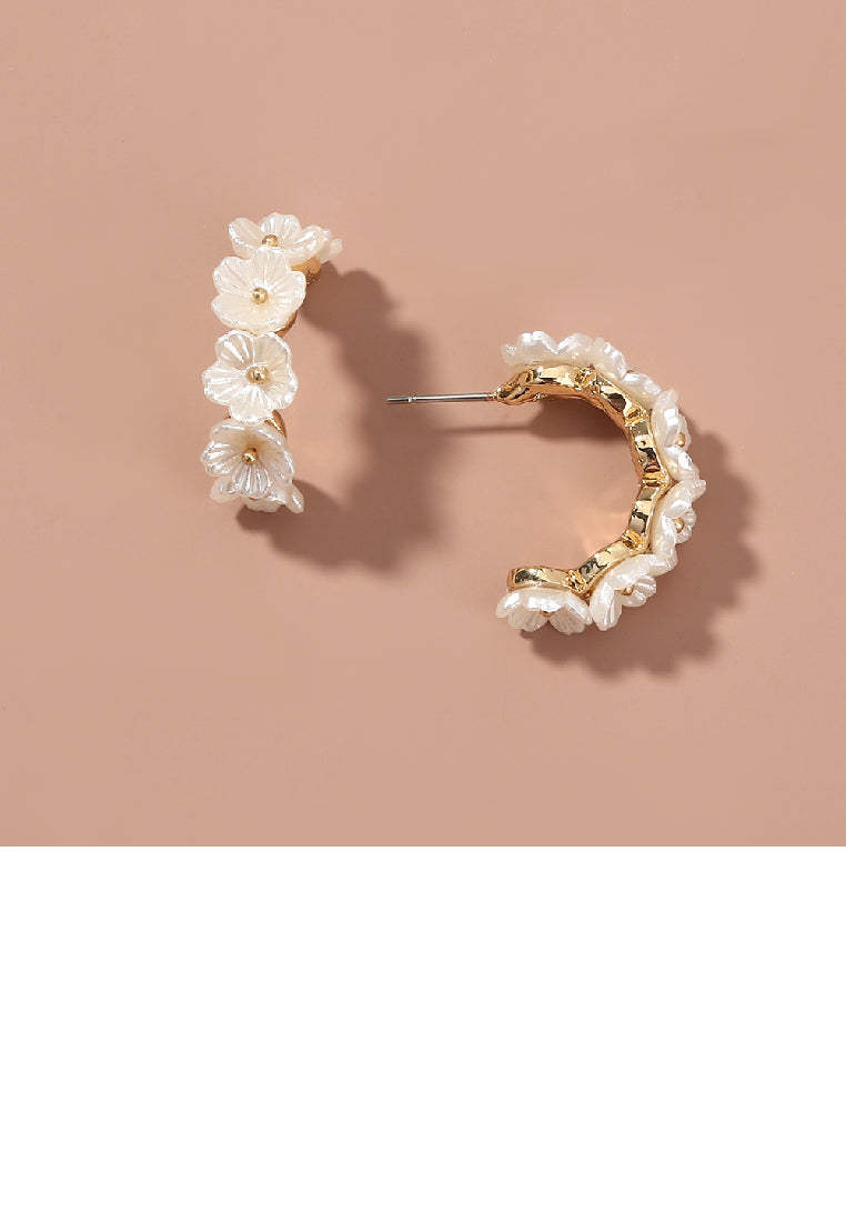 Simple Temperament Plated Gold Flower Geometric Stud Earrings