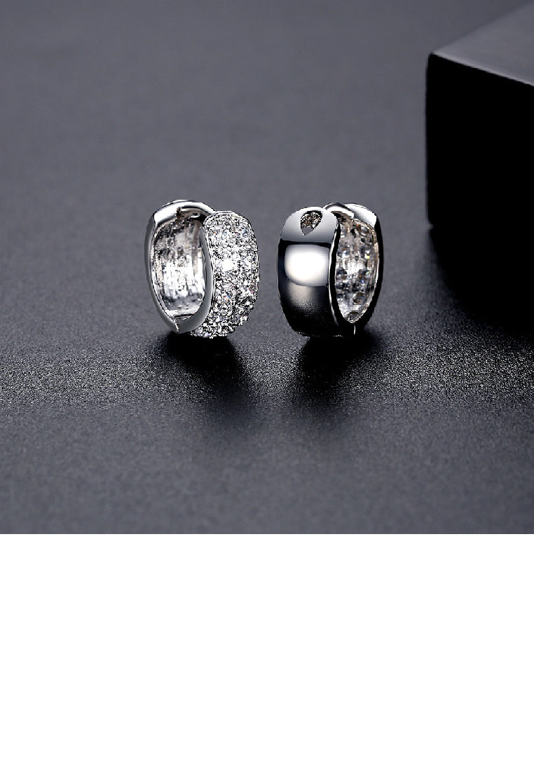 Simple Bright Geometric Circle Stud Earrings with Cubic Zirconia - Luxurious Look