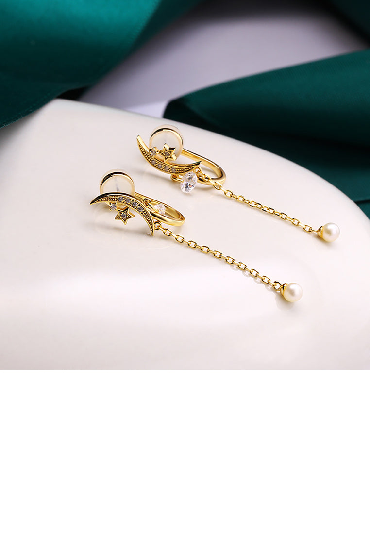 925 Sterling Silver Plated Gold Simple Creative Moon Star Tassel Freshwater Pearl Ear Clip with Cubic Zirconia - Luxurious Look