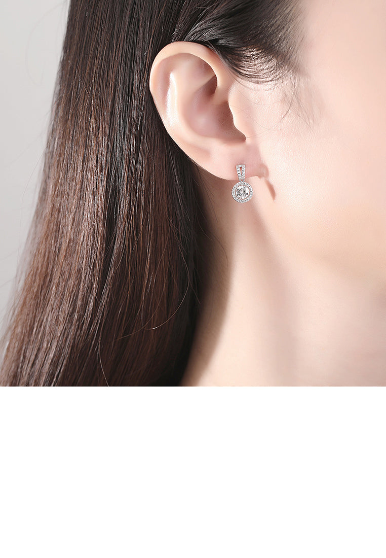 925 Sterling Silver Fashion Simple Geometric Round Stud Earrings with Cubic Zirconia - Luxurious Look