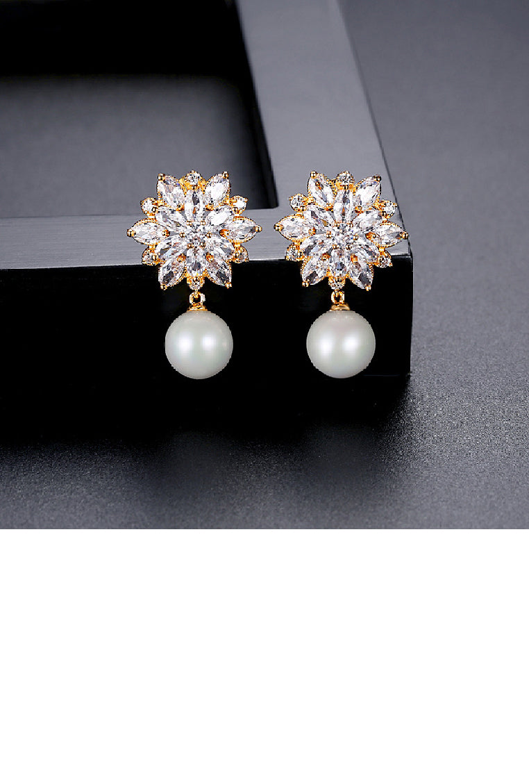 Fashion Elegant Plated Gold Flower Imitation Pearl Earrings with Cubic Zirconia - Luxurious Look