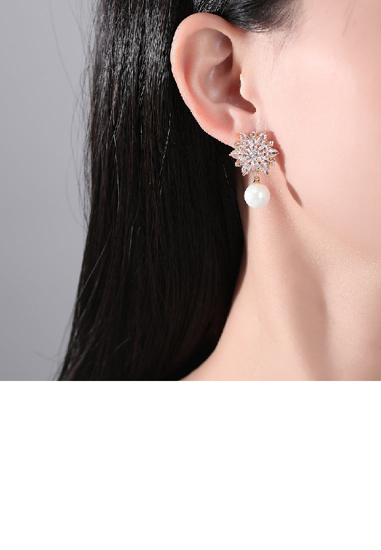 Fashion Elegant Plated Gold Flower Imitation Pearl Earrings with Cubic Zirconia - Luxurious Look