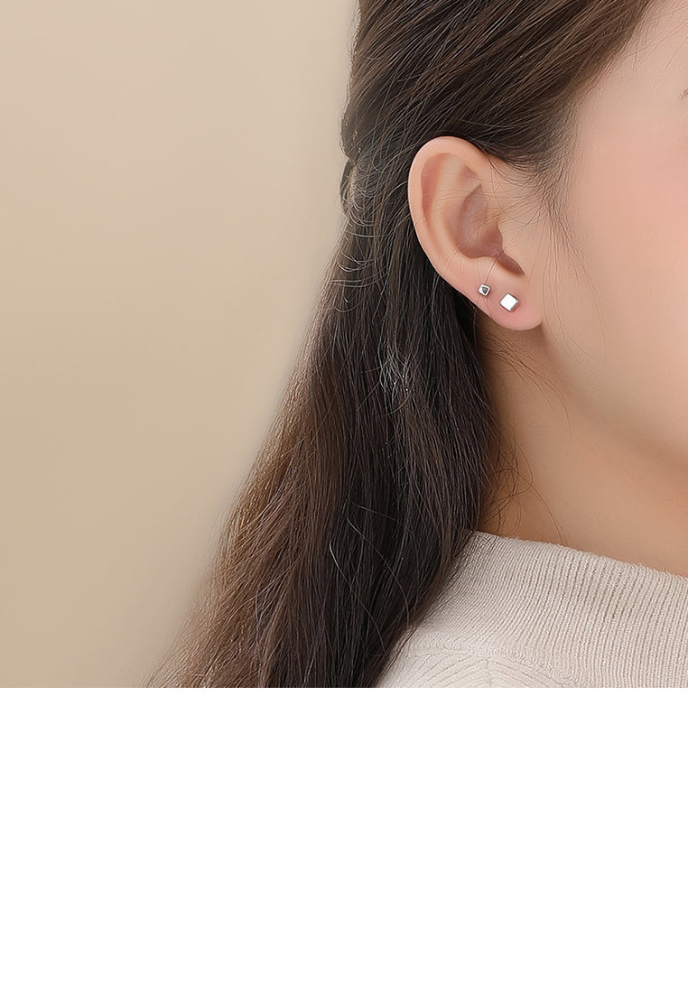 925 Sterling Silver Simple Exquisite Geometric Square Stud Earrings