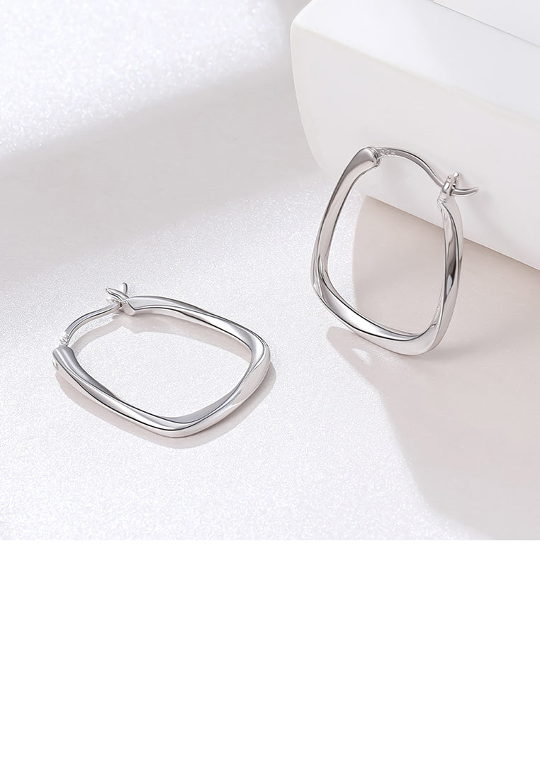 925 Sterling Silver Simple Fashion Hollow Wave Geometric Stud Earrings