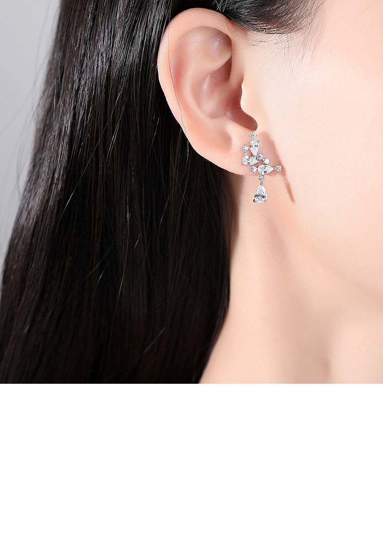 Fashion Temperament Pattern Water Drop Geometric Earrings with Cubic Zirconia - Luxurious Look