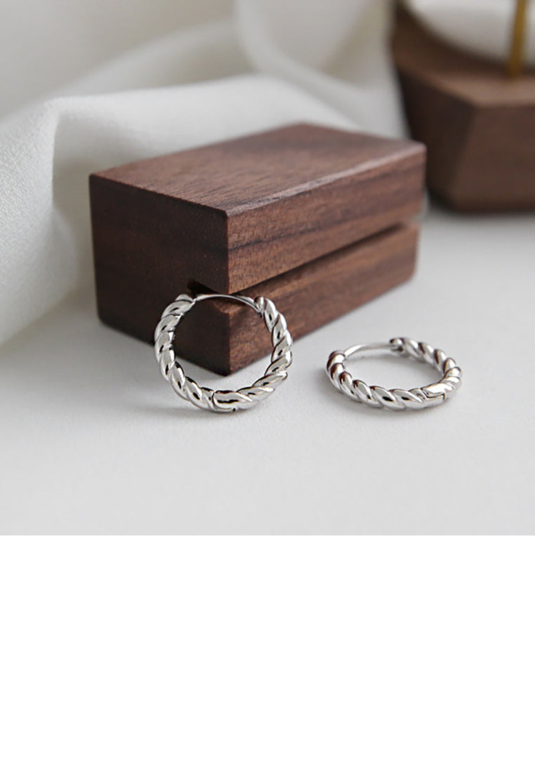 925 Sterling Silver Simple Personality Twist Geometric Circle Stud Earrings
