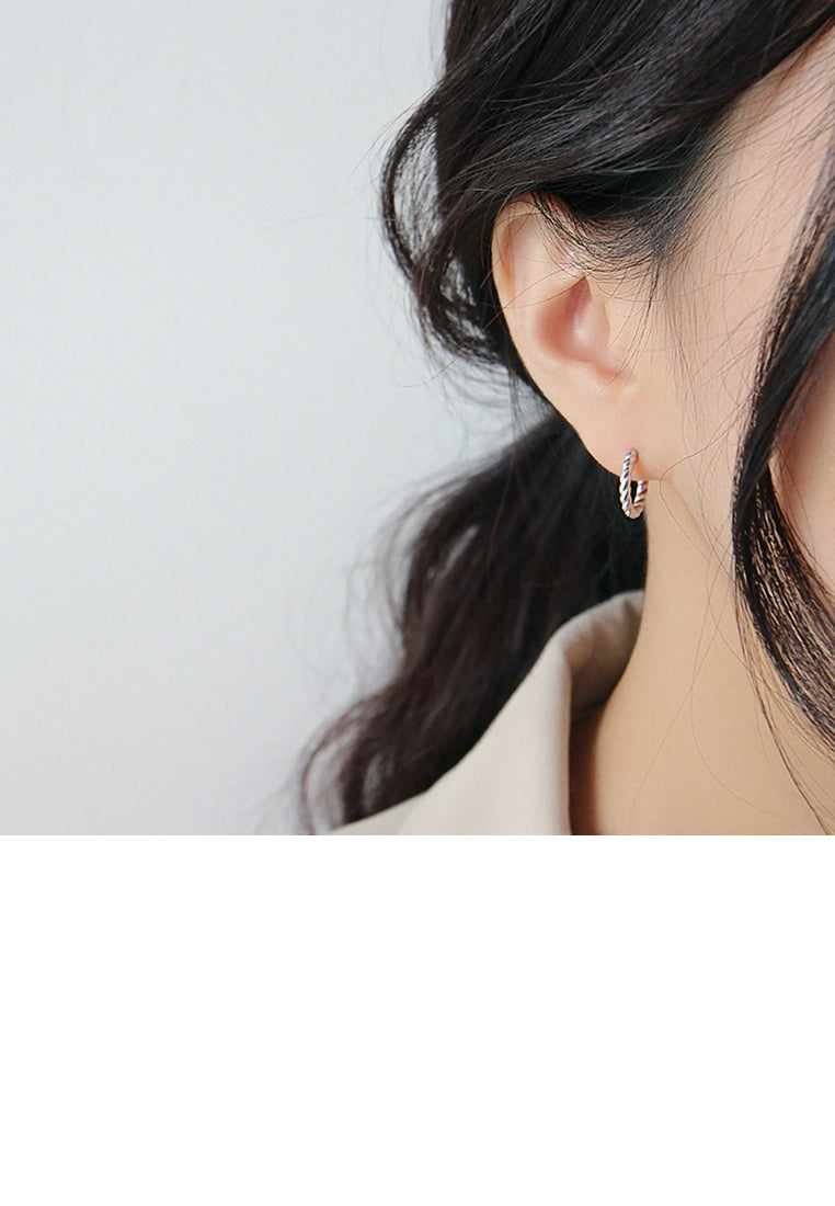 925 Sterling Silver Simple Personality Twist Geometric Circle Stud Earrings