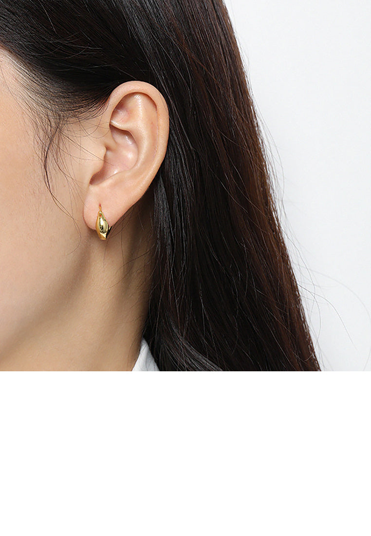 925 Sterling Silver Plated Gold Simple and Fashion Hollow Geometric Circle Stud Earrings
