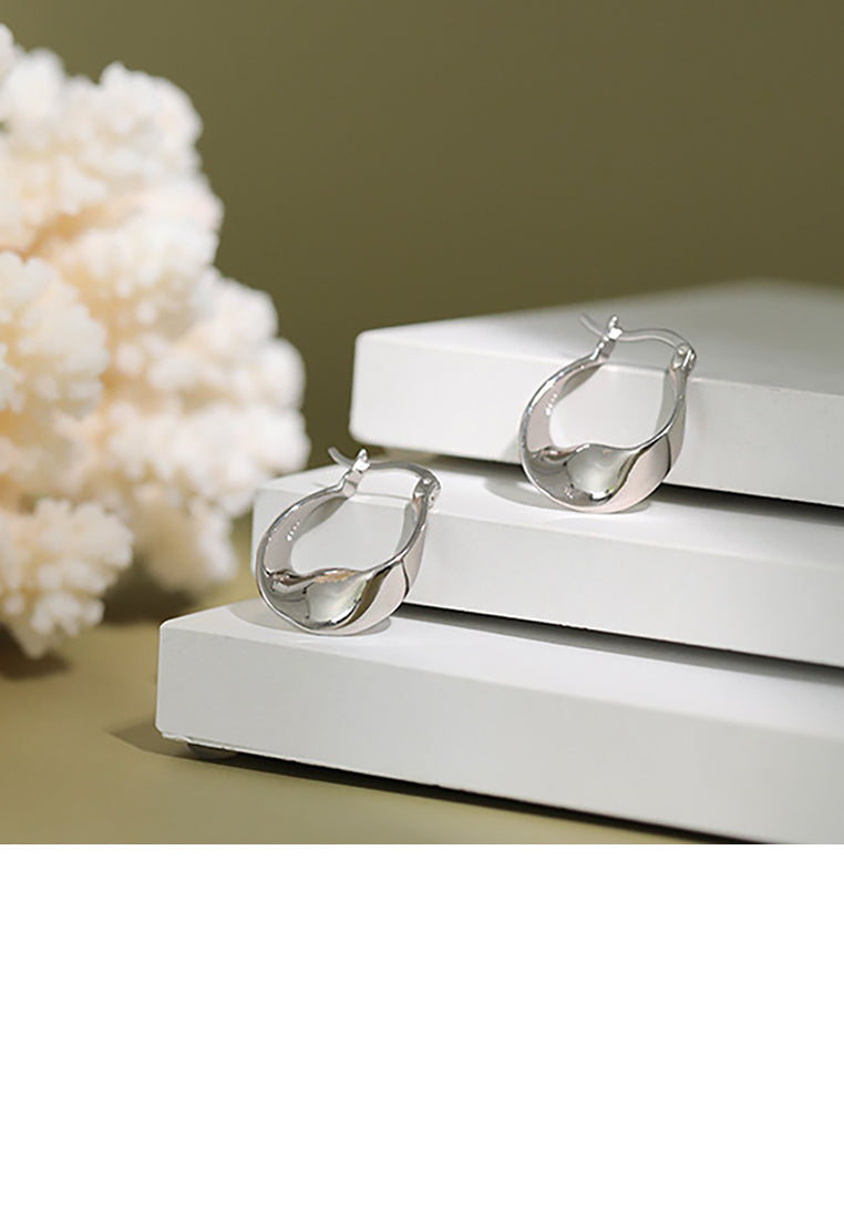 925 Sterling Silver Simple Personality Smooth Twisted Geometric Stud Earrings