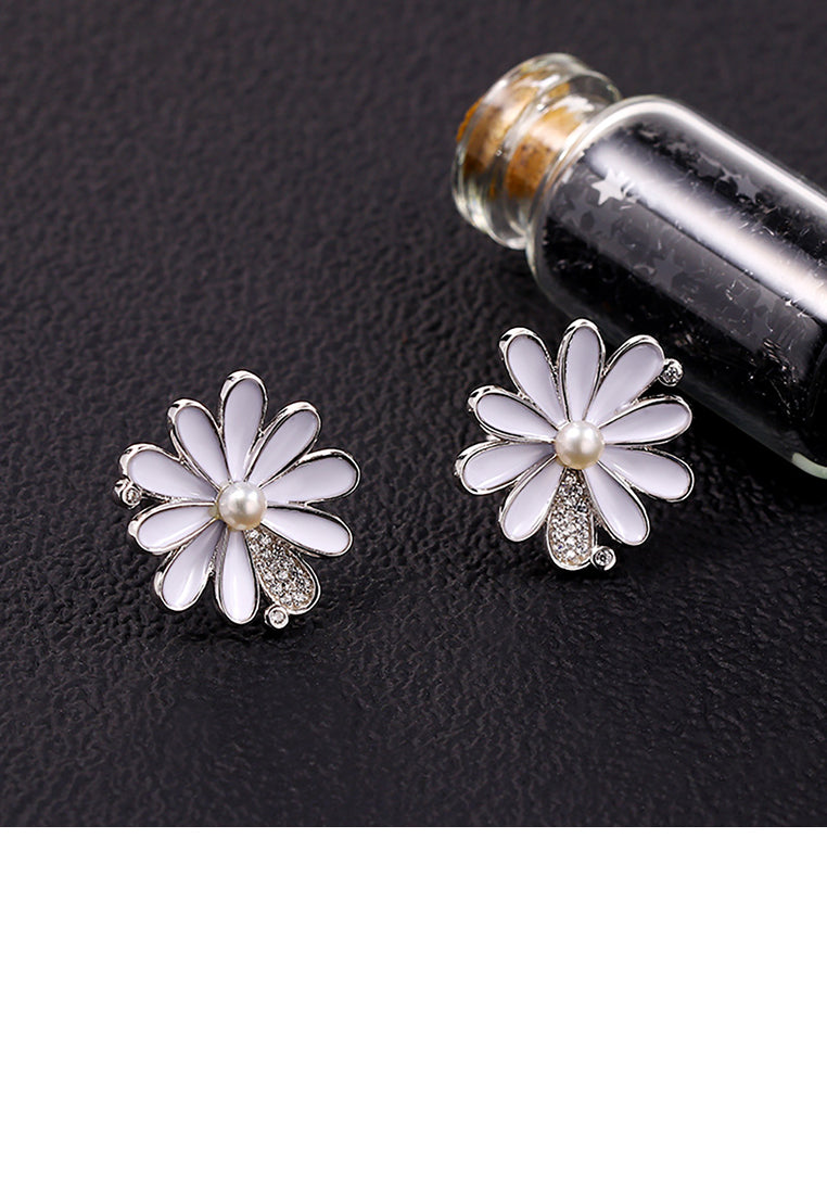 925 Sterling Silver Fashion and Elegant Daisy Freshwater Pearl Stud Earrings with Cubic Zirconia - Luxurious Look