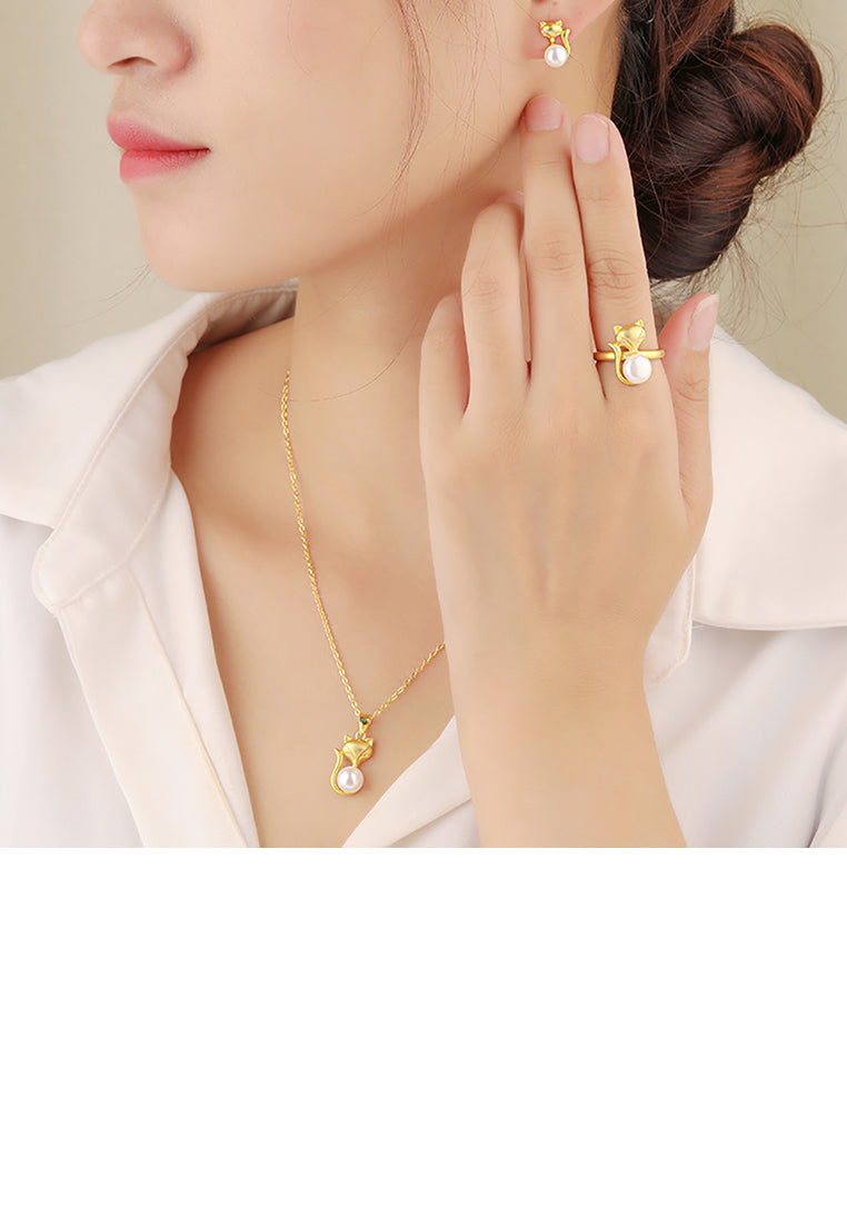 925 Sterling Silver Plated Gold Simple Cute Fox White Freshwater Pearl Stud Earrings - Luxurious Look