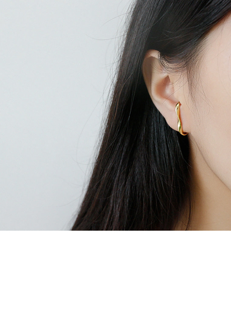 925 Sterling Silver Plated Gold Simple Temperament C-shaped Mobius Stud Earrings