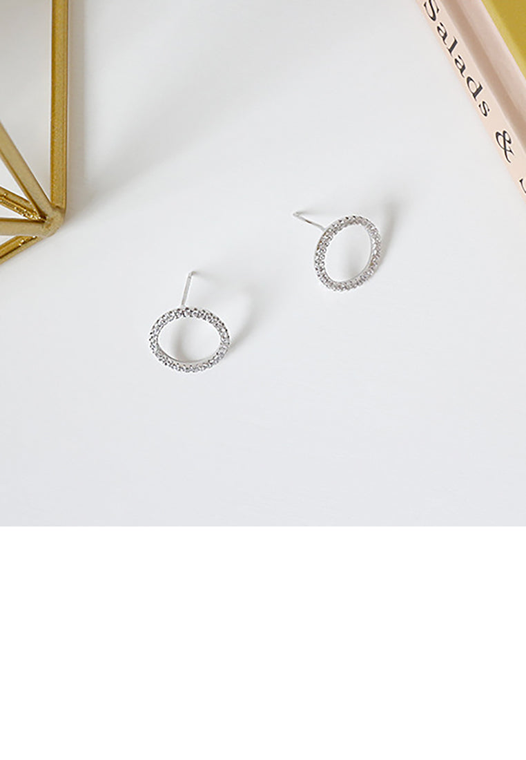 925 Sterling Silver Simple Temperament Hollow Geometric Circle Stud Earrings with Cubic Zirconia - Luxurious Look