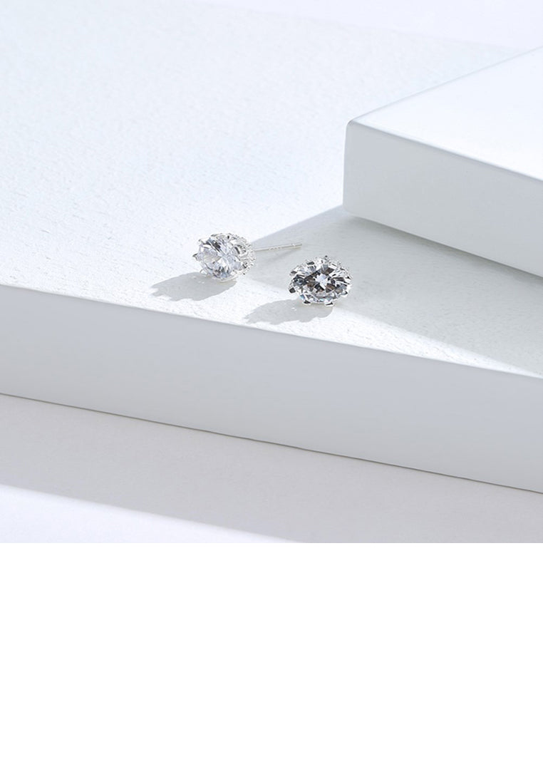 925 Sterling Silver Fashion Simple Geometric Round Cubic Zirconia Stud Earrings - Luxurious Look