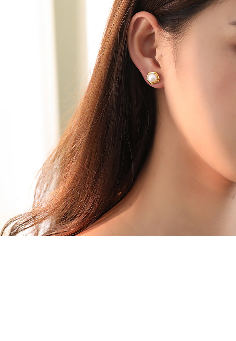 925 Sterling Silver Plated Gold Simple Temperament Geometric Freshwater Pearl Stud Earrings - Luxurious Look