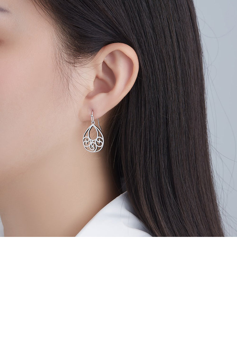 Fashion Simple Hollow Pattern Geometric Water Drop-shaped Stud Earrings