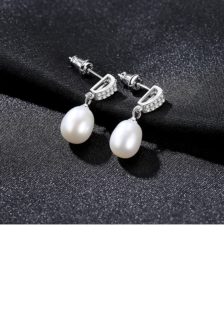 925 Sterling Silver Classic Simple White Freshwater Pearl Earrings with Cubic Zirconia - Luxurious Look