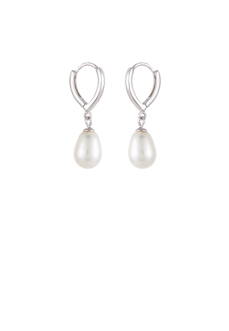 925 Sterling Silver Simple and Elegant White Freshwater Pearl Stud Earrings - Luxurious Look