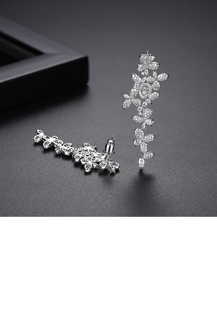 Fashion Bright Flower Tassel Earrings with Cubic Zirconia - Luxurious Look