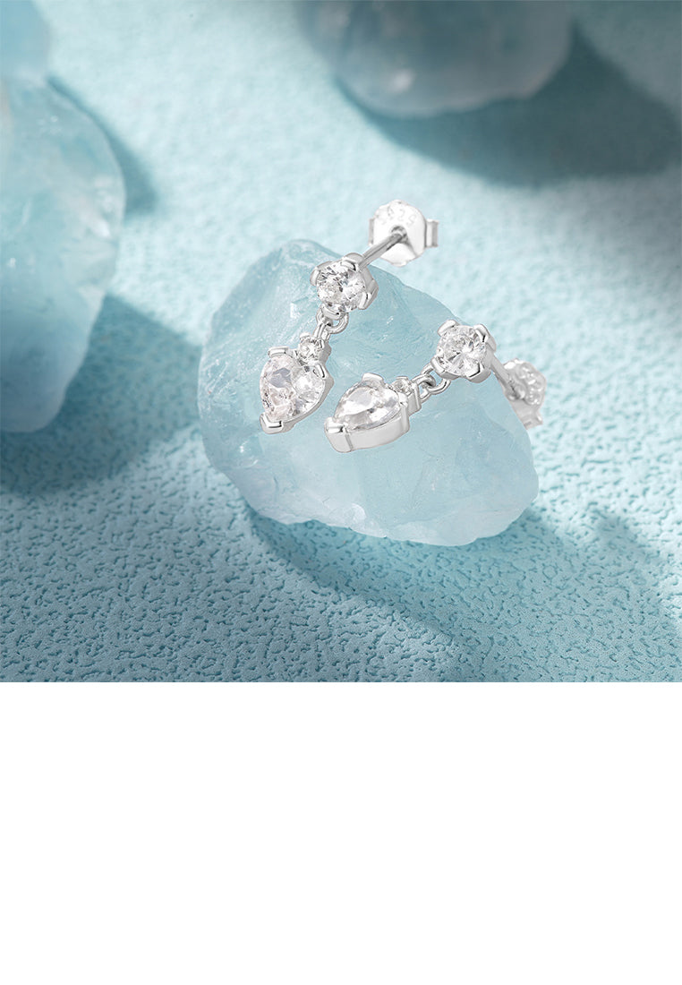 925 Sterling Silver Simple and Fashion Heart-shaped Stud Earrings with Cubic Zirconia - Luxurious Look