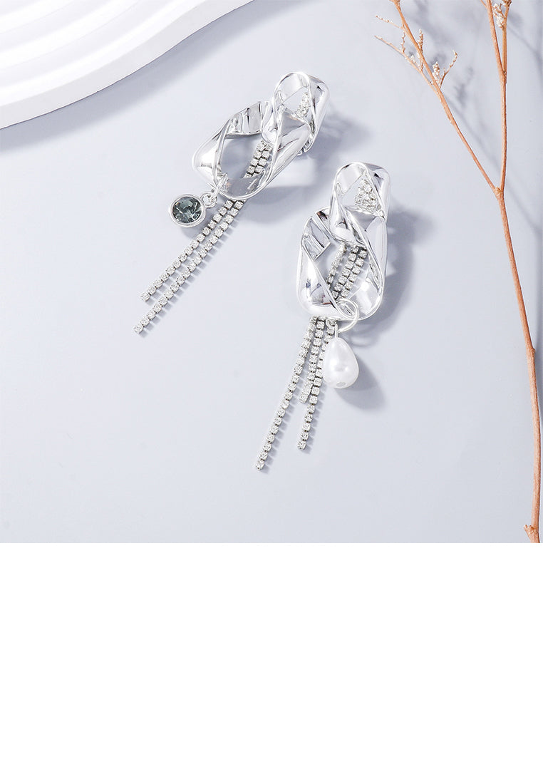 Fashion Personality Twisted Geometric Tassel Earrings with Cubic Zirconia - Luxurious Look