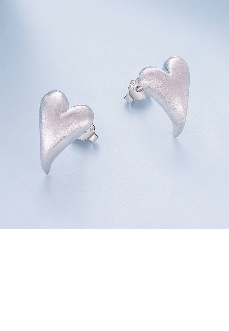 925 Sterling Silver Simple and Fashion Brushed Heart-shaped Stud Earrings