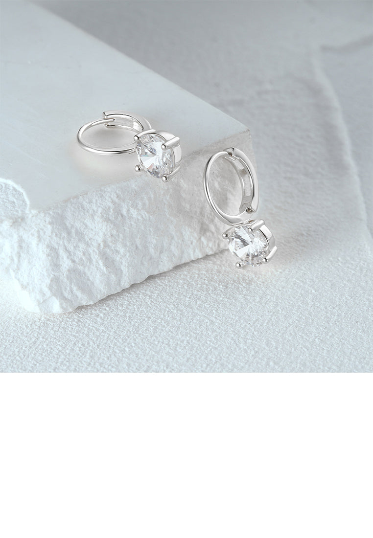 925 Sterling Silver Simple and Fashion Geometric Round Cubic Zirconia Earrings - Luxurious Look