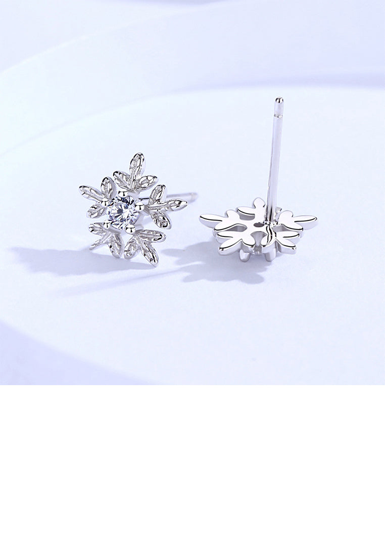 925 Sterling Silver Fashion Simple Snowflake Stud Earrings with Cubic Zirconia - Luxurious Look