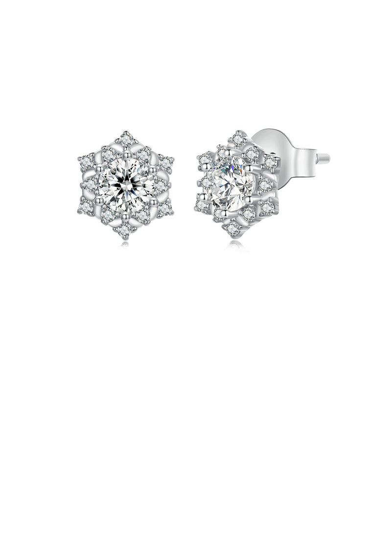 925 Sterling Silver Simple Sparkling Snowflake Stud Earrings with Cubic Zirconia - Luxurious Look