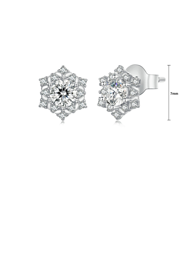 925 Sterling Silver Simple Sparkling Snowflake Stud Earrings with Cubic Zirconia - Luxurious Look