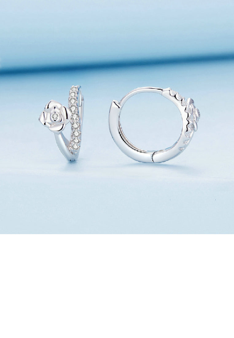 925 Sterling Silver Fashion Simple Flower Geometric Circle Stud Earrings with Cubic Zirconia - Luxurious Look