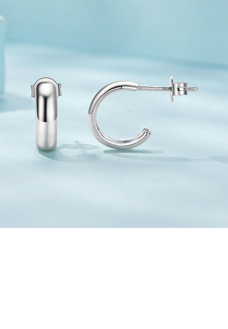 925 Sterling Silver Simple and Fashion C-shaped Geometric Stud Earrings