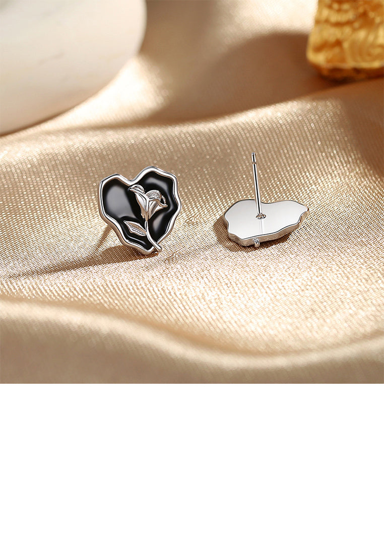 925 Sterling Silver Fashion and Elegant Rose Enamel Heart-shaped Stud Earrings