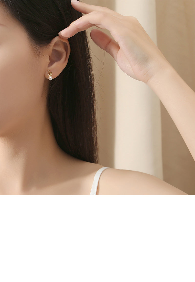 925 Sterling Silver Plated Gold Simple Fashion Leaf Imitation Pearl Stud Earrings - Luxurious Look