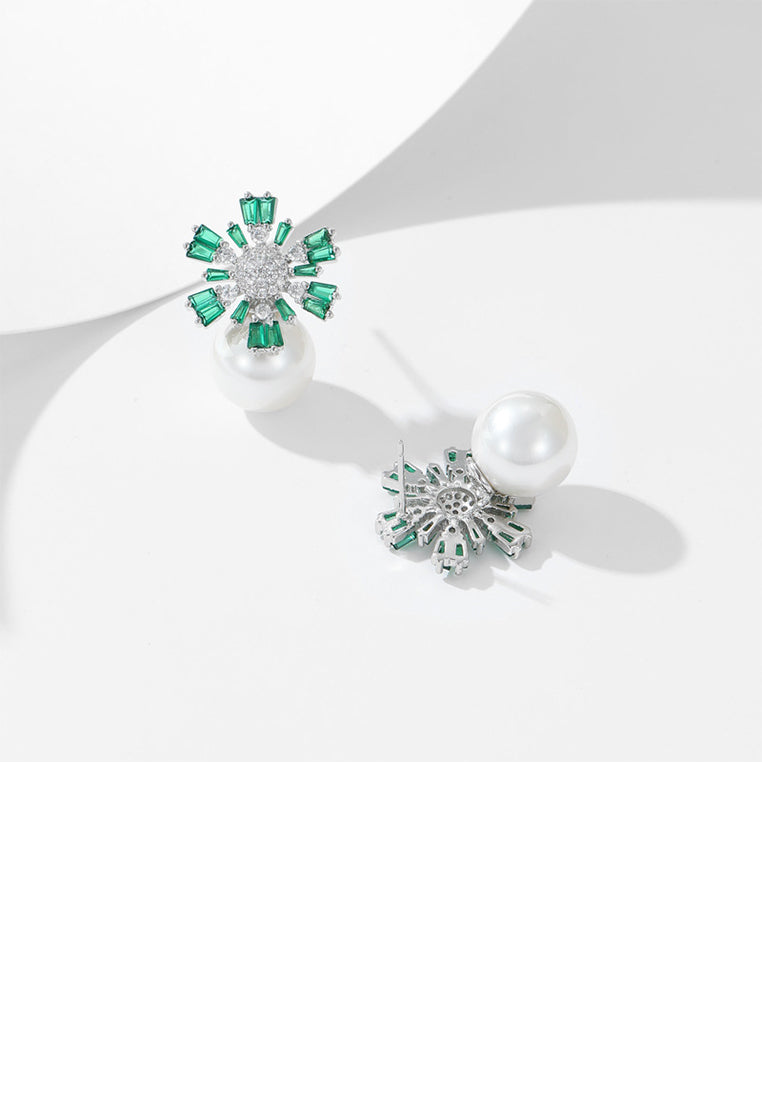 Fashion and Elegant Green Snowflake Imitation Pearl Stud Earrings with Cubic Zirconia - Luxurious Look