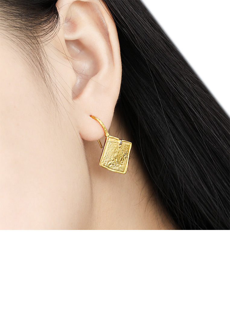 925 Sterling Silver Plated Gold Simple Fashion Pattern Geometric Rhombus Earrings with Cubic Zirconia - Luxurious Look