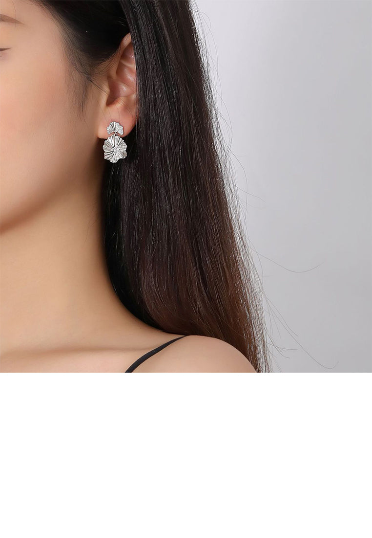 925 Sterling Silver Fashion Personalized Flower Earrings