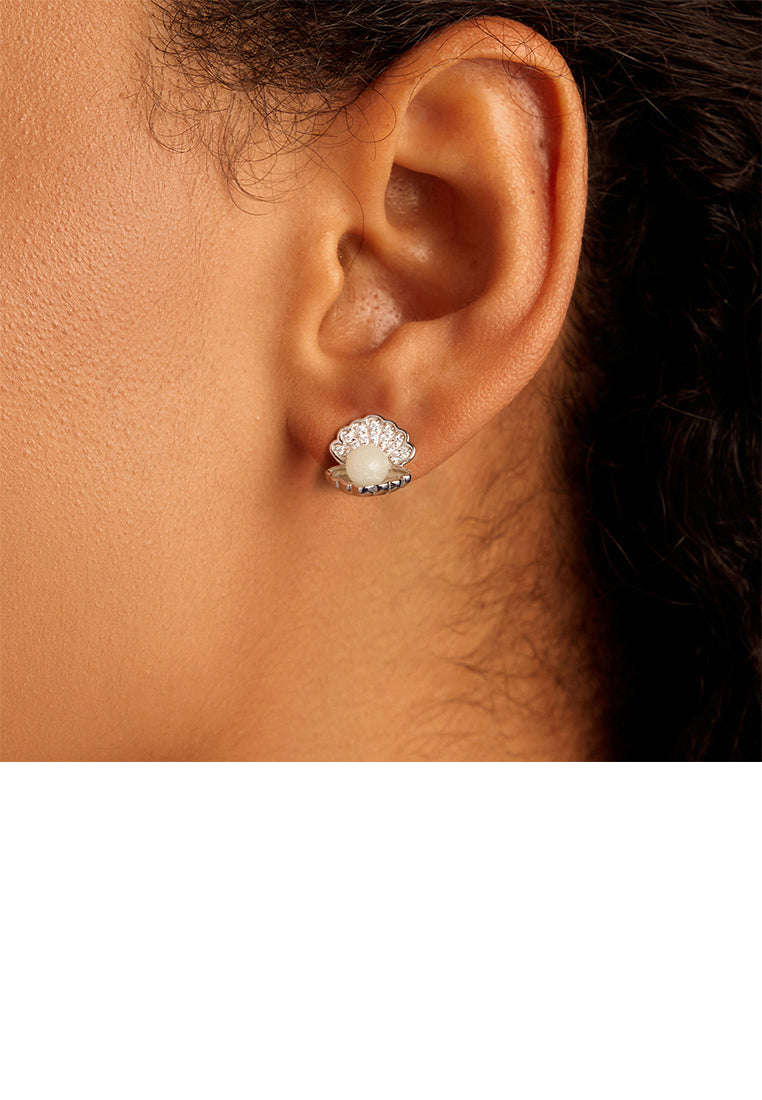925 Sterling Silver Simple Fashion Shell Stud Earrings with Cubic Zirconia - Luxurious Look