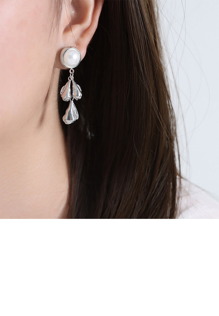 Fashion and Elegant 316L Stainless Steel Geometric Imitation Pearl Tassel Earrings - Luxurious Look