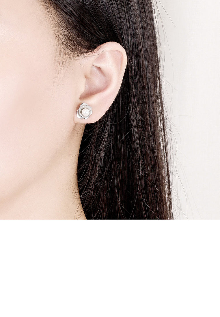 925 Sterling Silver Fashion Simple Flower Imitation Pearl Stud Earrings - Luxurious Look