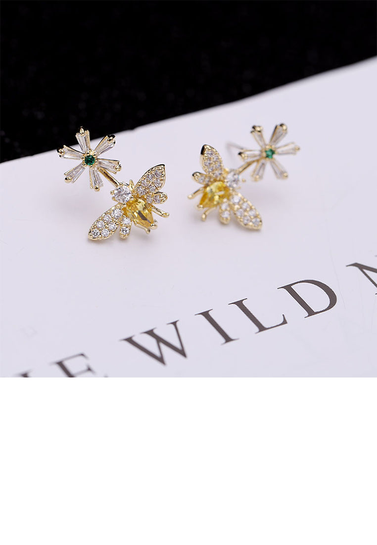 Fashion Simple Plated Gold Flower Bee Brooch with Cubic Zirconia - Luxurious Look