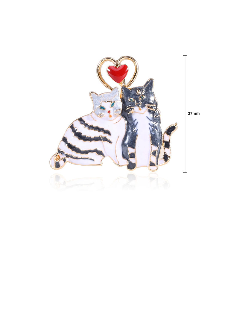 Simple and Romantic Plated Gold Cat Heart-shaped Brooch