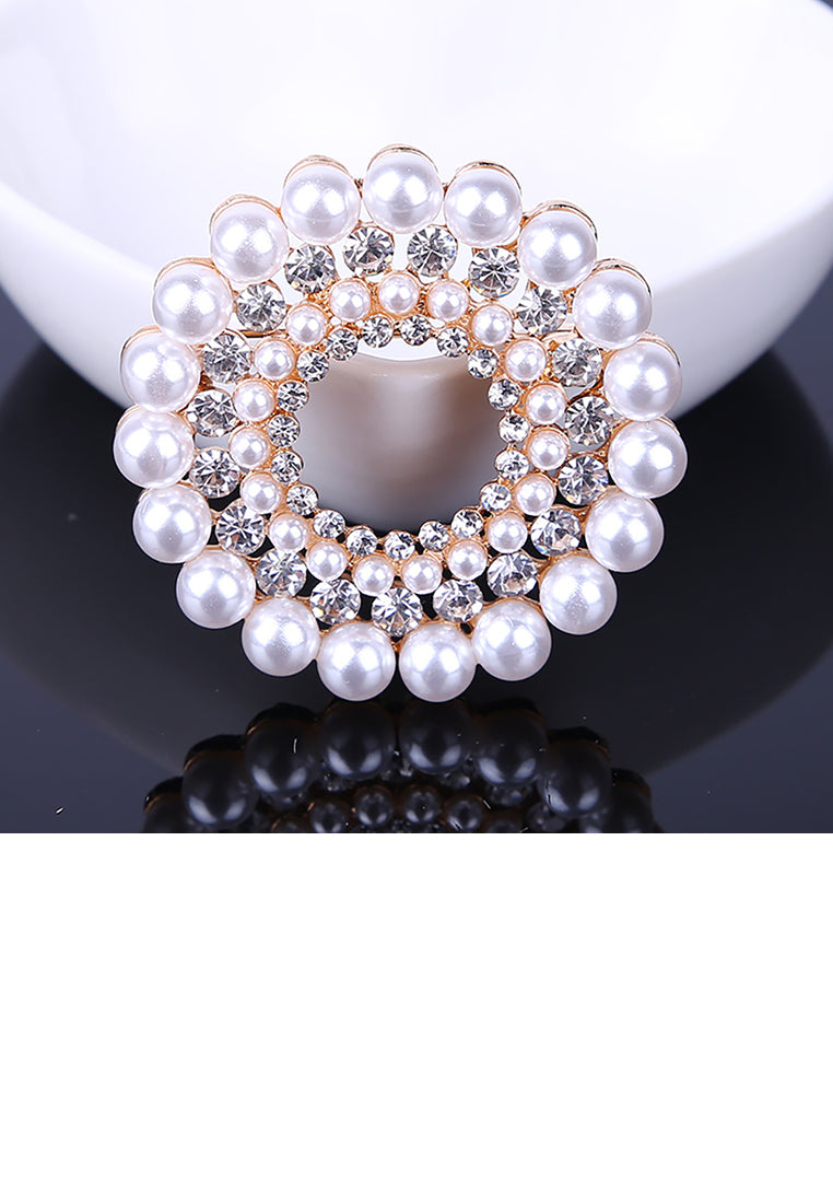 Fashion and Elegant Plated Gold Geometric Round Imitation Pearl Brooch with Cubic Zirconia - Luxurious Look