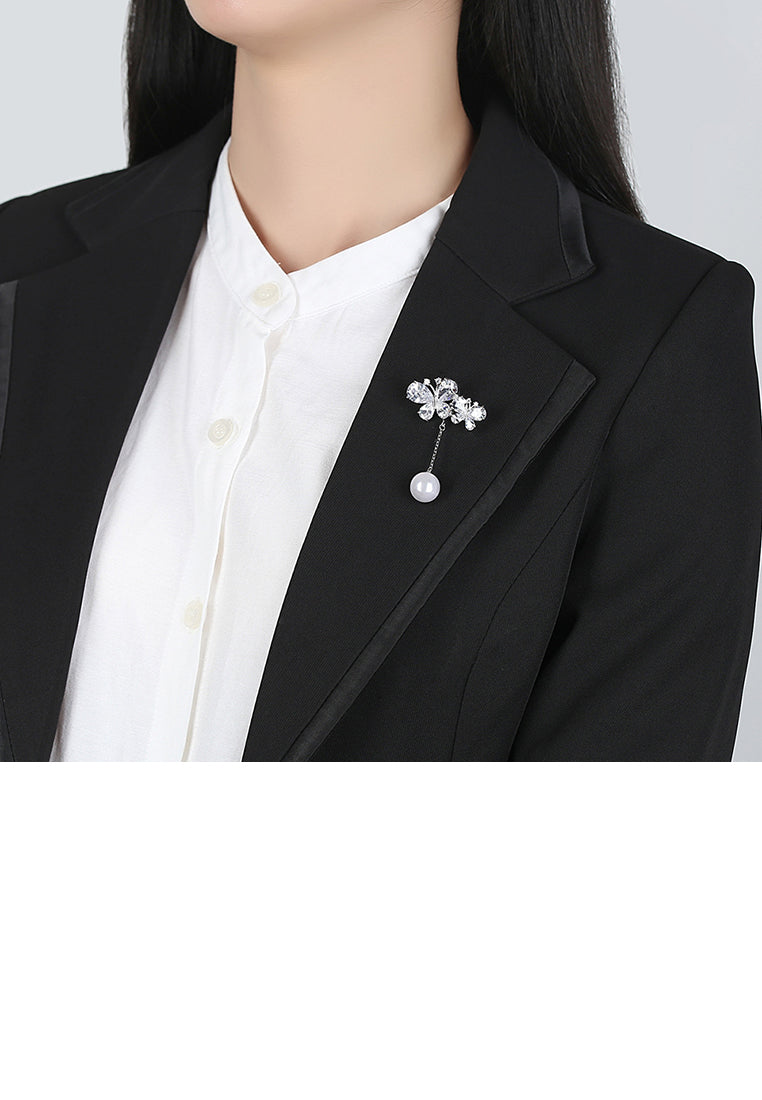 Simple Temperament Double Butterfly Tassel Imitation Pearl Brooch with Cubic Zirconia - Luxurious Look