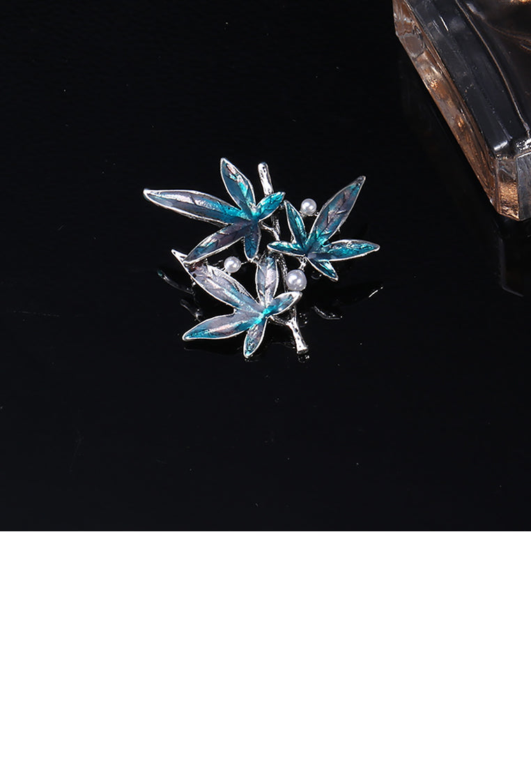 Fashion and Elegant Blue Maple Leaf Brooch with Imitation Pearls