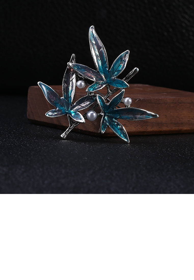 Fashion and Elegant Blue Maple Leaf Brooch with Imitation Pearls