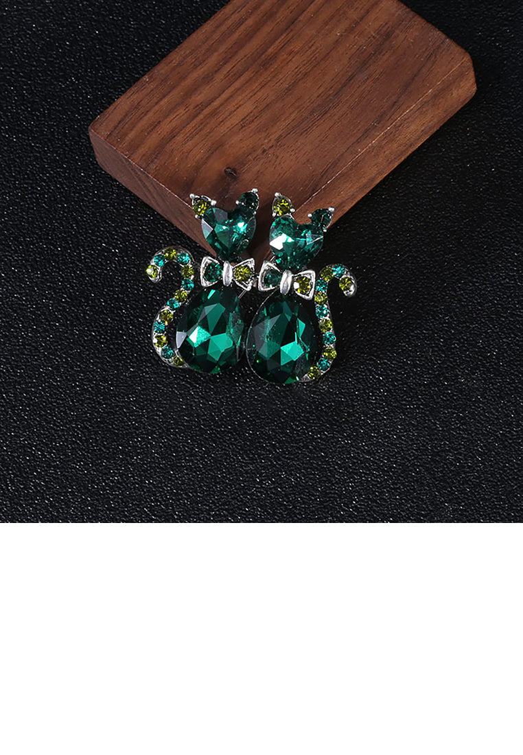 Simple and Cute Double Cat Brooch with Green Cubic Zirconia - Luxurious Look