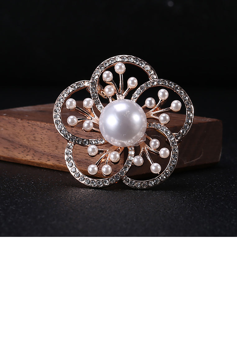 Simple and Elegant Plated Gold Hollow Flower Imitation Pearl Brooch with Cubic Zirconia - Luxurious Look