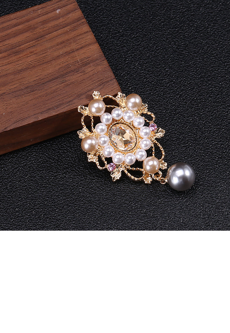 Fashion and Elegant Plated Gold Geometric Pattern Imitation Pearl Brooch with Cubic Zirconia - Luxurious Look